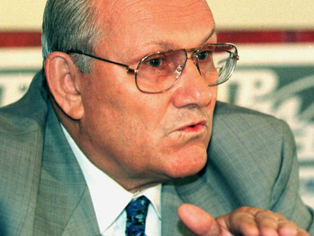 08/18/1998 16:57:28 АРБ призывает власти РФ к решительным действия