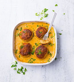 Triušienos maltinukai grietinėlės ir adžikos padaže (Receptas)