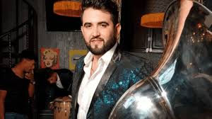 Choque de vocalista de banda con consecuencias mortales.
