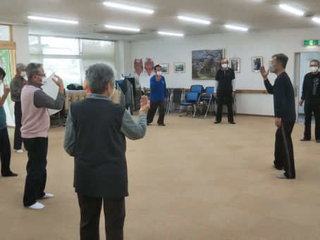 太極拳、始まりました!