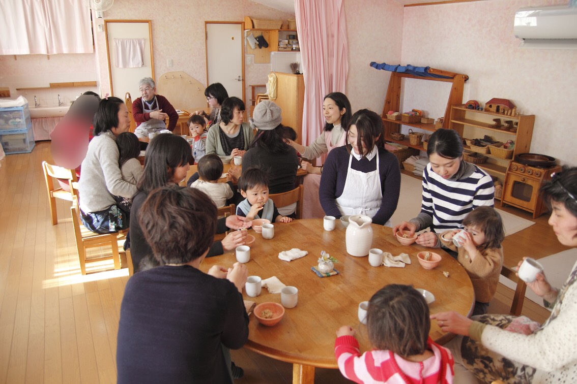 シュタイナー幼児教育にふれてみませんか?
【未就園児のためのいづみクラス】募集中
content media