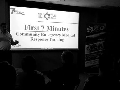 THE FIRST 7 MINUTES...