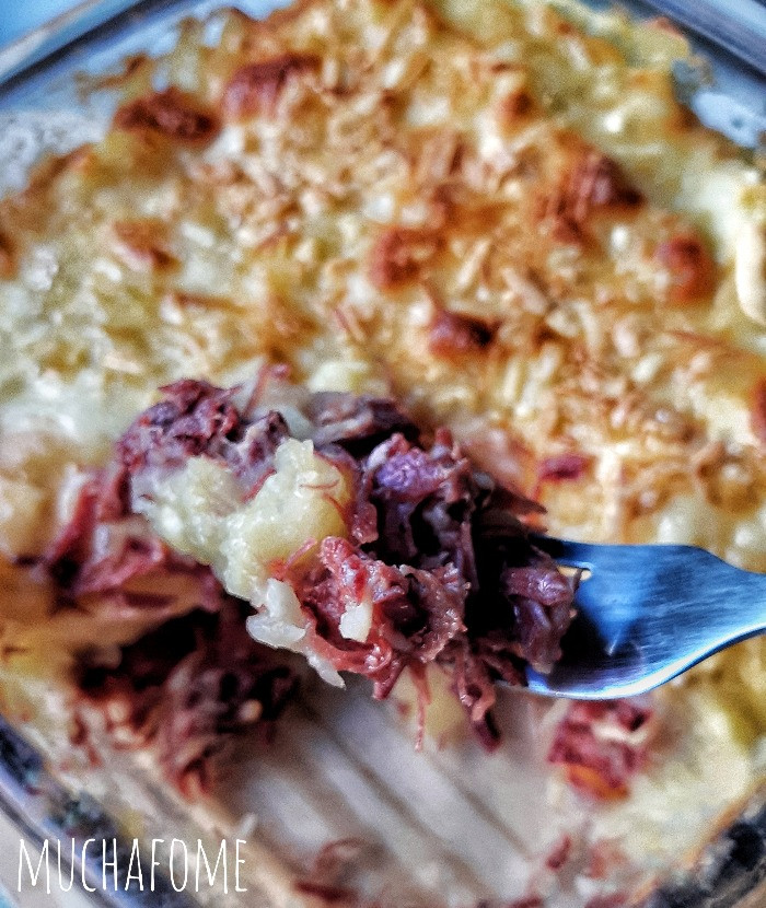 Escondidinho de carne seca