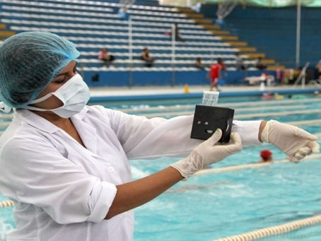 Minsa intensifica vigilancia contra amebas en piscinas de Lima y Callao
