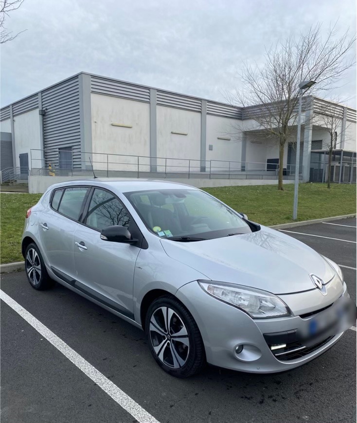 Vend Megane 3 bose content media