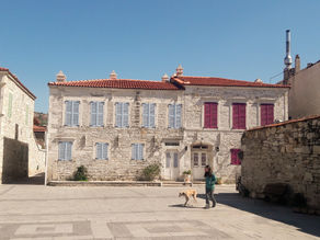 Research: Eski Foça Stone Houses