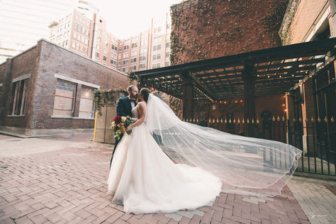 Ali + Jeff's Elegant Cincinnati Themed Wedding!