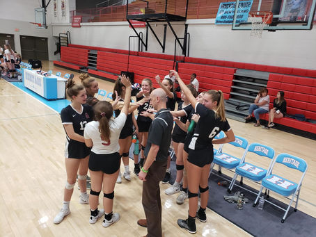 Lady Wildcat Volleyball flatten Lady Mountaineers