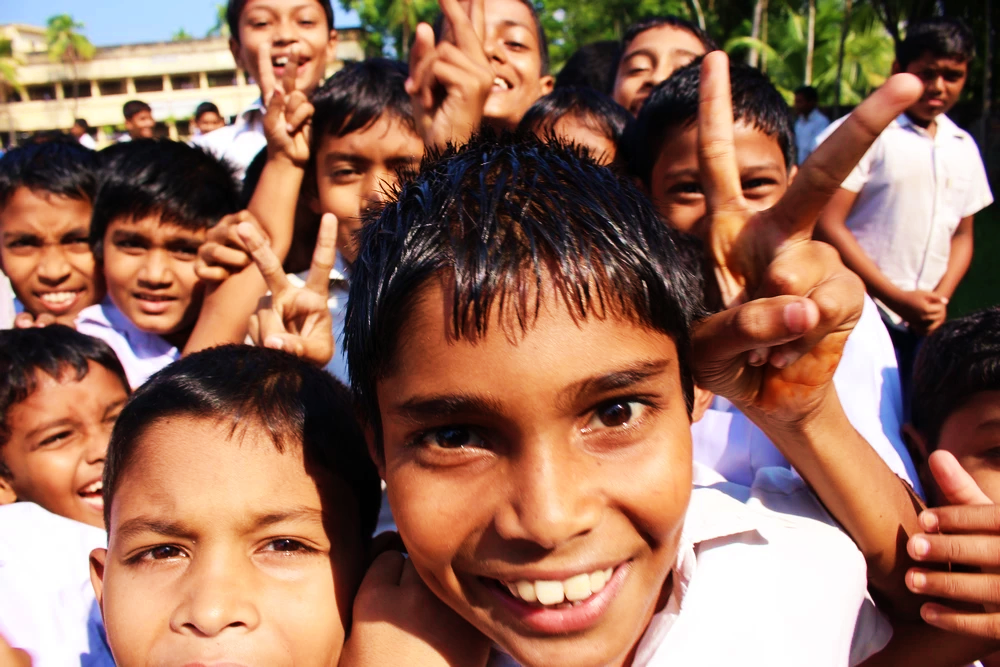 foule d'enfants Mongla Bangladesh