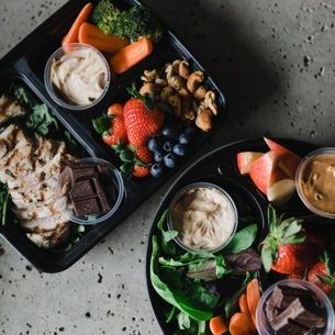 MY MUST-HAVE HEALTHY EATING ACCESSORY: AMAZON TRAVEL BENTO BOXES
