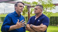 Membro da equipe de Jair foi condenado por estelionato, preso e 3 vezes alvo da Lei Maria da Penha