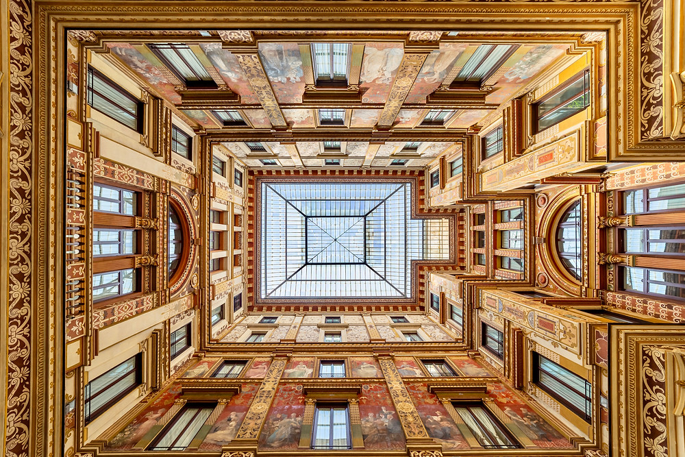 the courtyard of the Galleria Sciarra