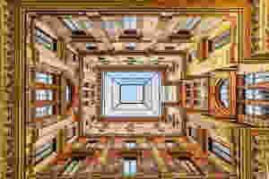the courtyard of the Galleria Sciarra