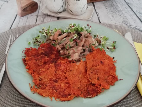 SÜSSKARTOFFELPUFFER mit Champignonsauce - BASISCH