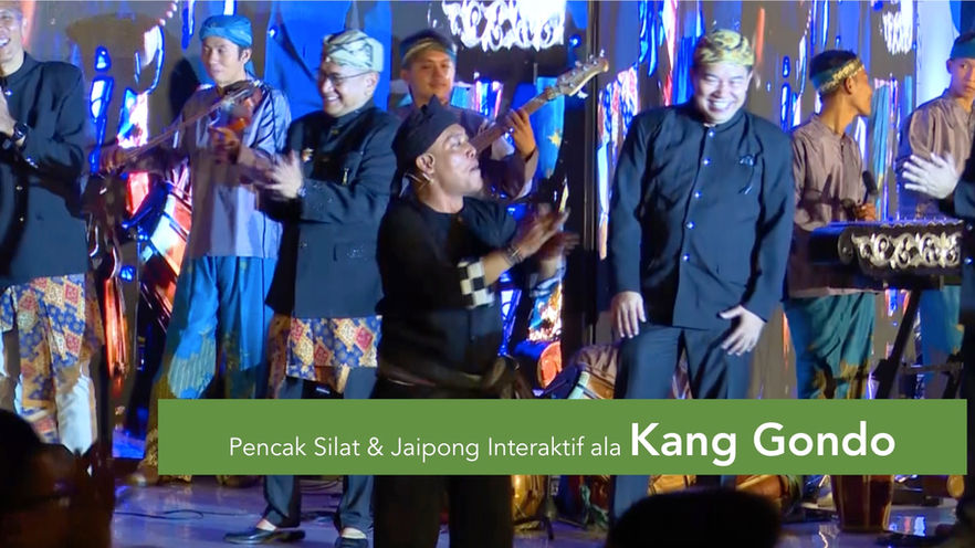 Silat Dan Jaipong Interaktif Ala Kang Gondo
