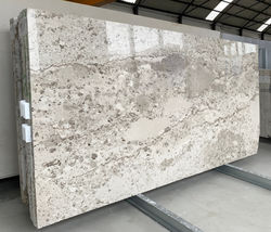 Fiore di Aurisina slabs