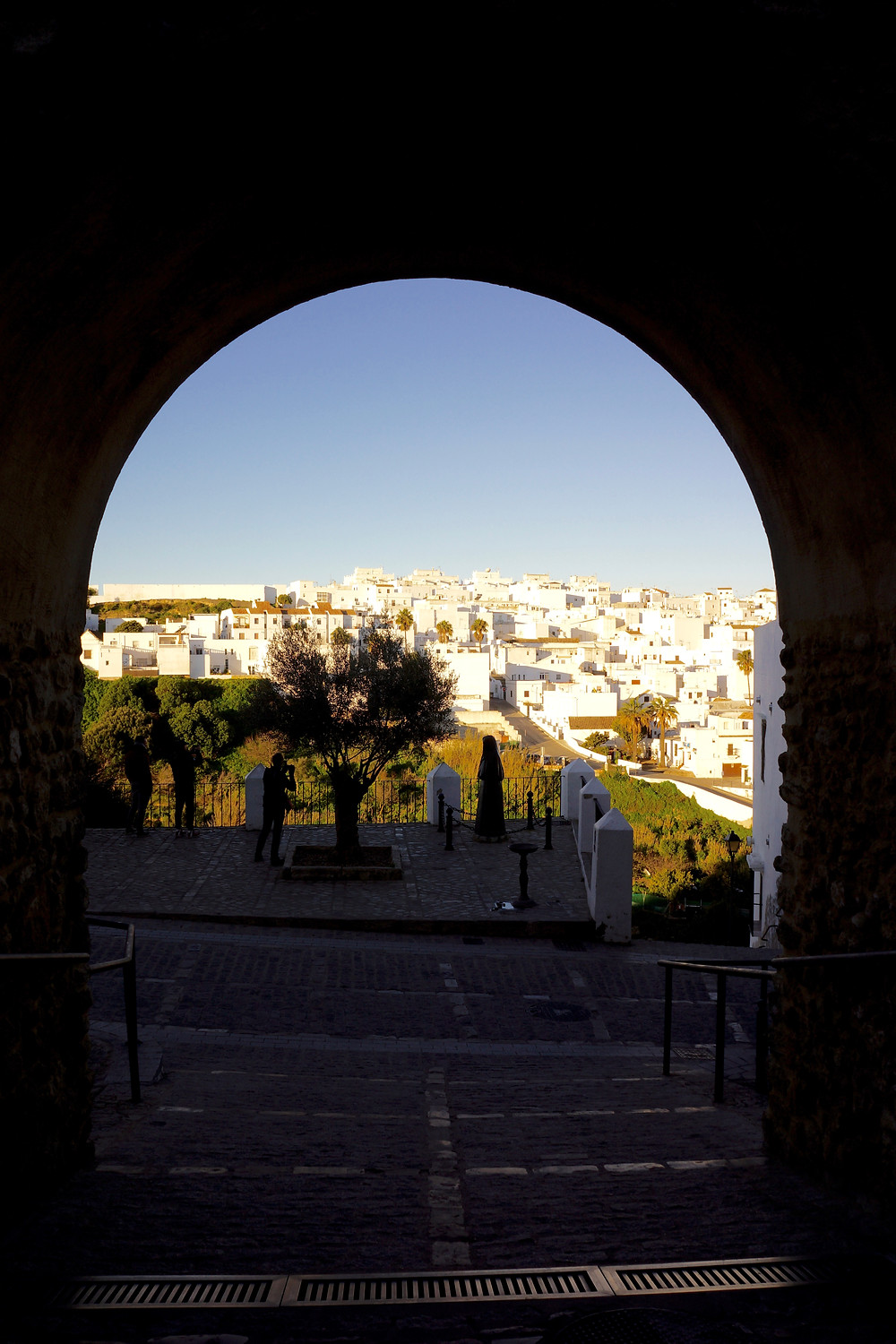 Looking through the city wall arch (un-named) to La Cobijada
