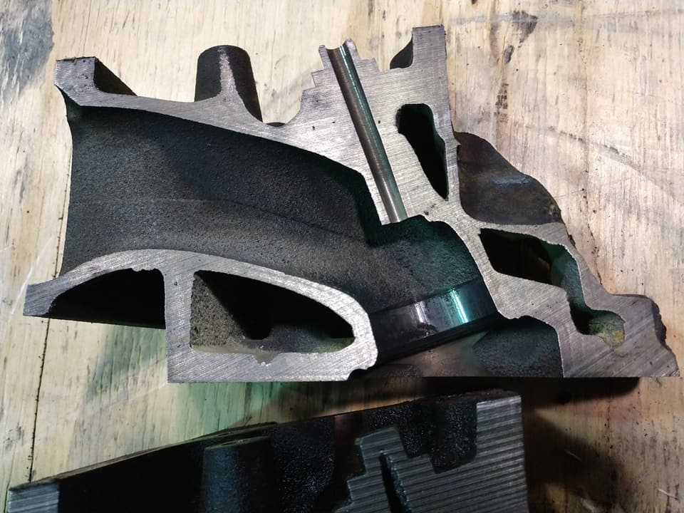 Dodge 8.0L V10 Magnum Cylinder Head Cross Sections