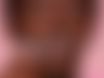 Actress Gigi Dia is the Face of Beautyblender for Sephora