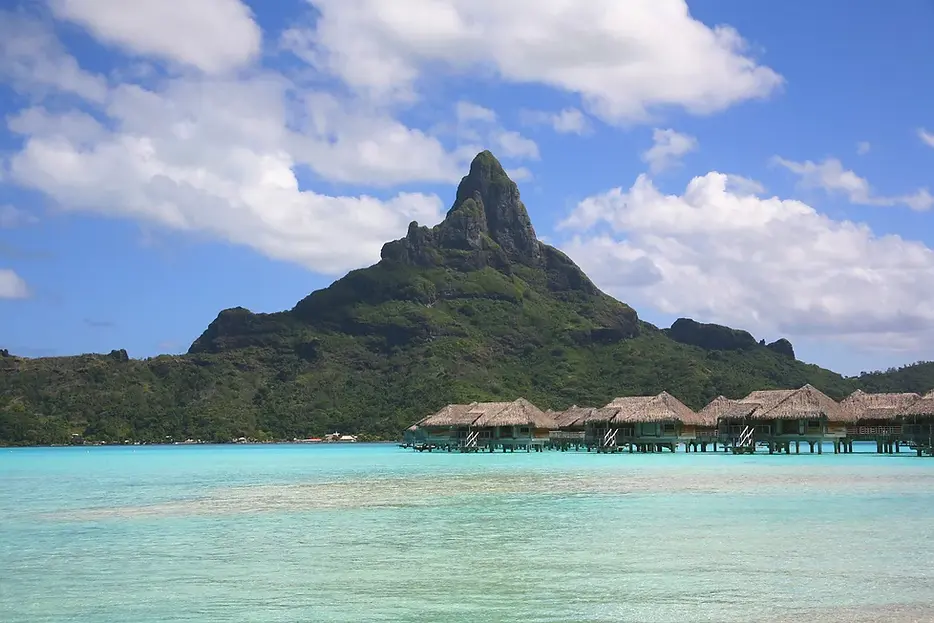 bora-bora.webp