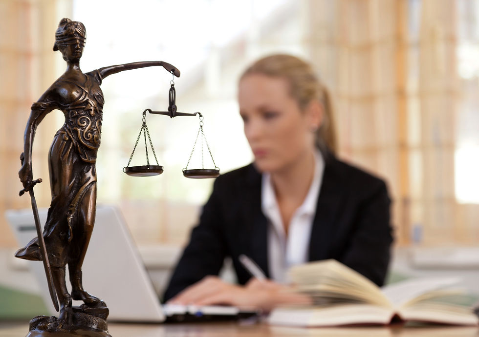 Factors That You Need to Consider Before Choosing a Criminal Defense Lawyer