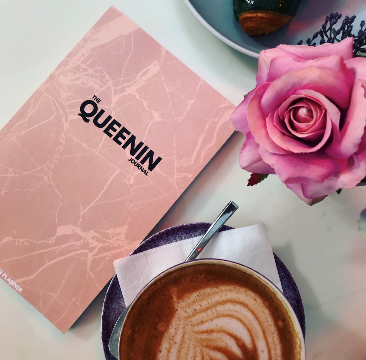 10% OFF THE #QUEENIN JOURNAL content media