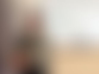 
Personajes que celebran el año nuevo trabajando