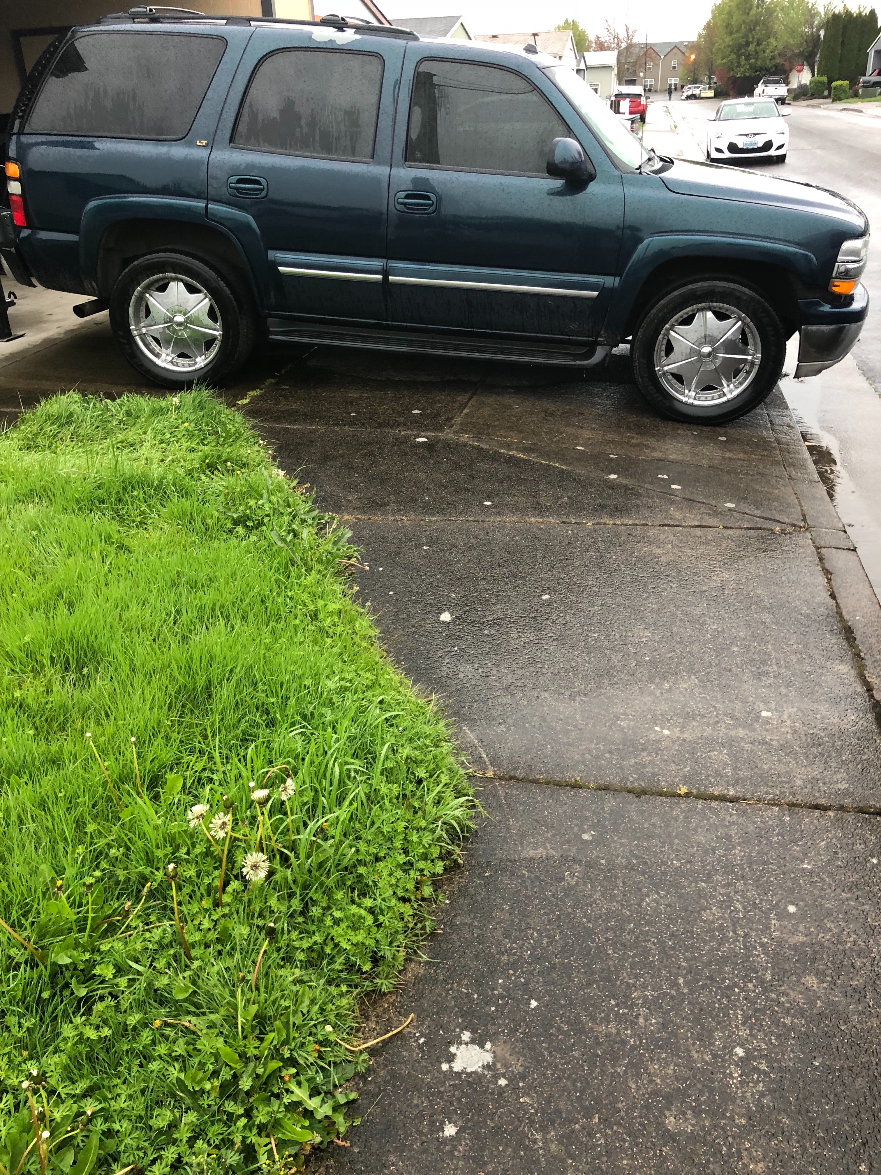 2005 Chevy Tahoe content media