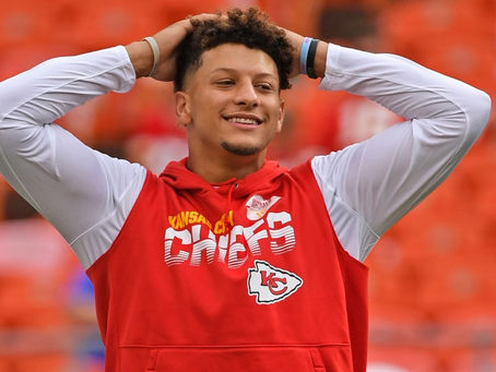 Mahomes Scores Touchdown of a Lifetime
