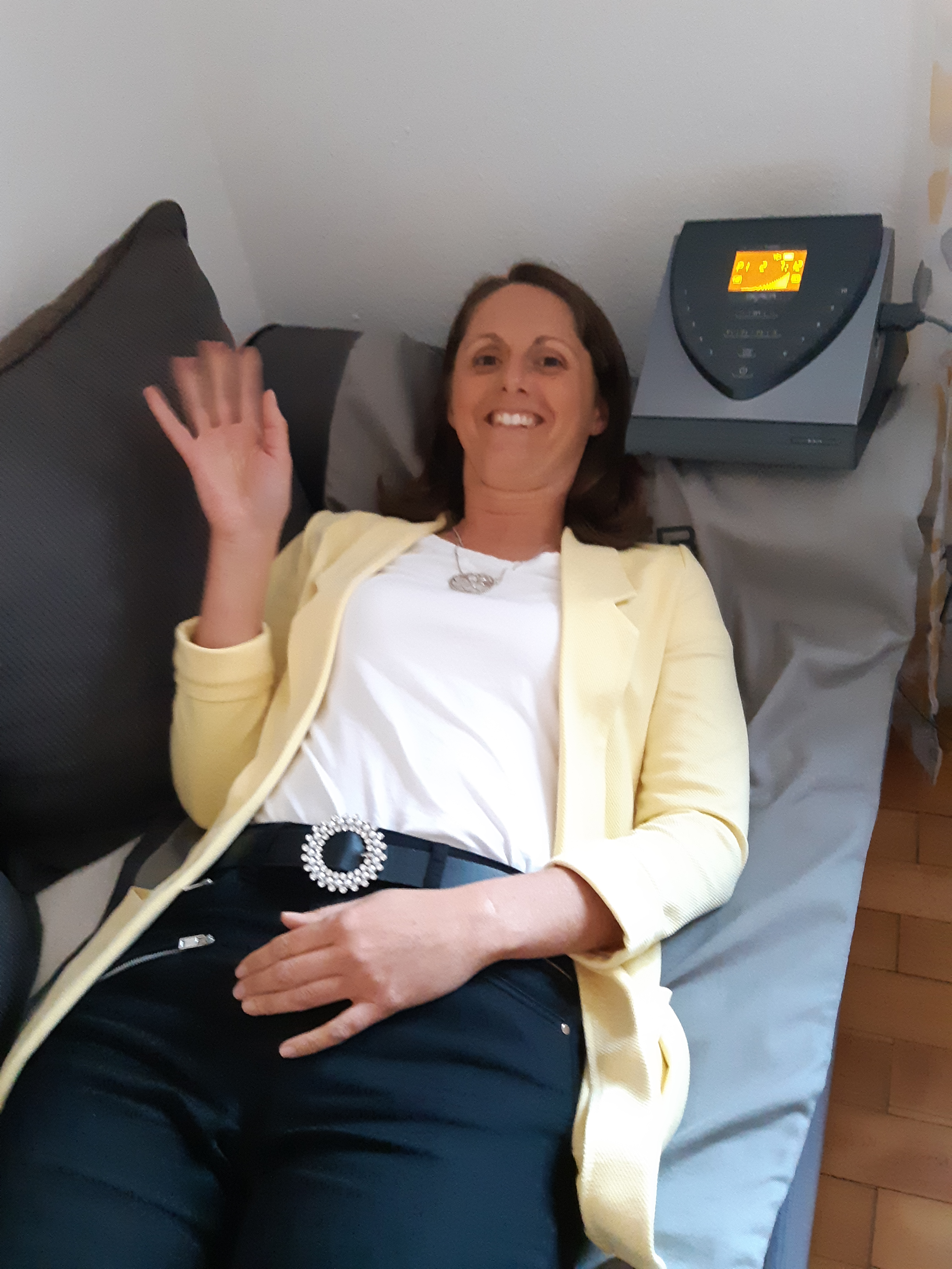 Symbiose an Entspannung: Physikalische Gefäßtherapie <-> Gesichtsmassage content media