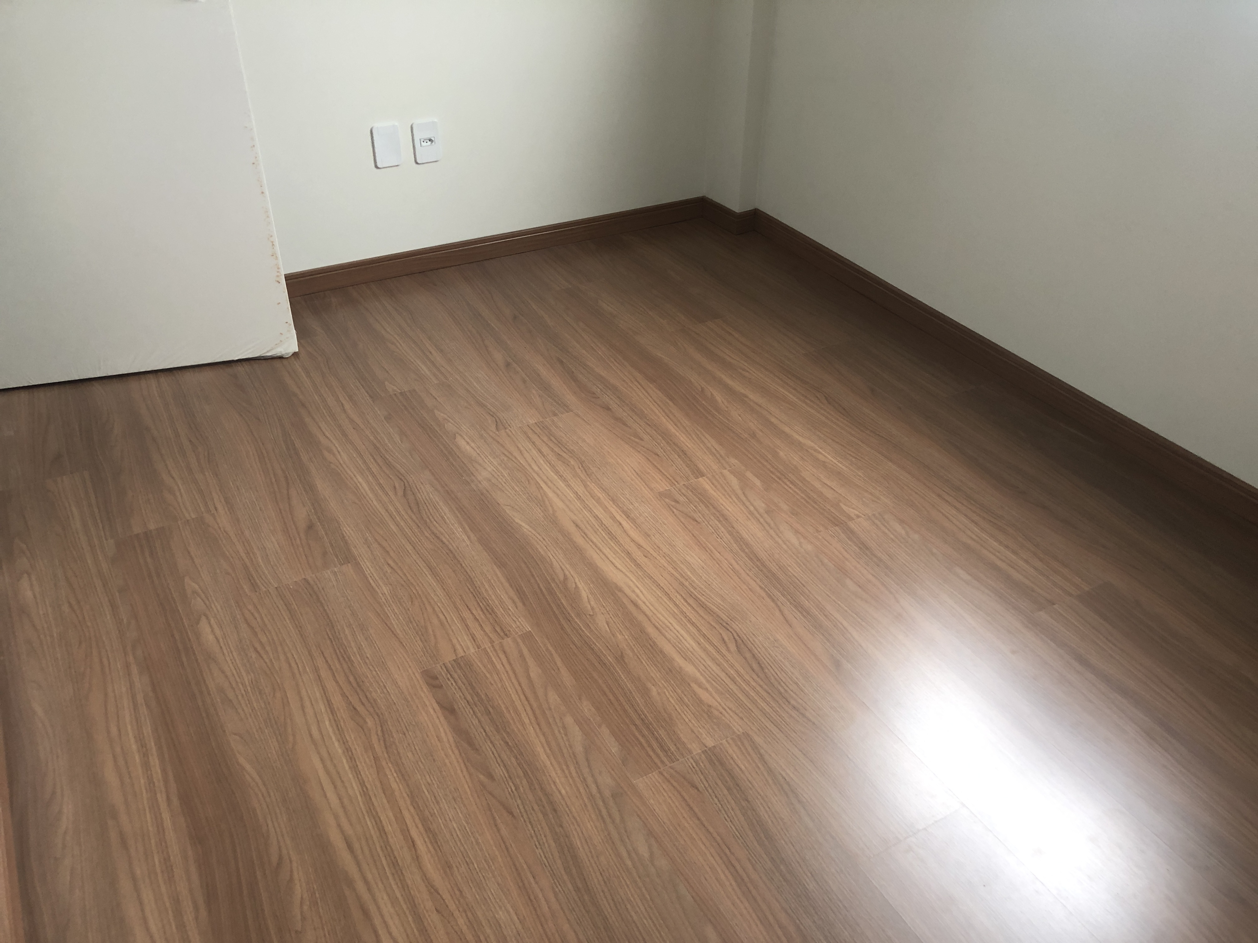 Piso laminado Italian Noce — foto 7