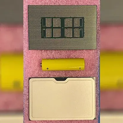 Intel Shared Photo of The Largest and Weirdest GPU Ever Produced