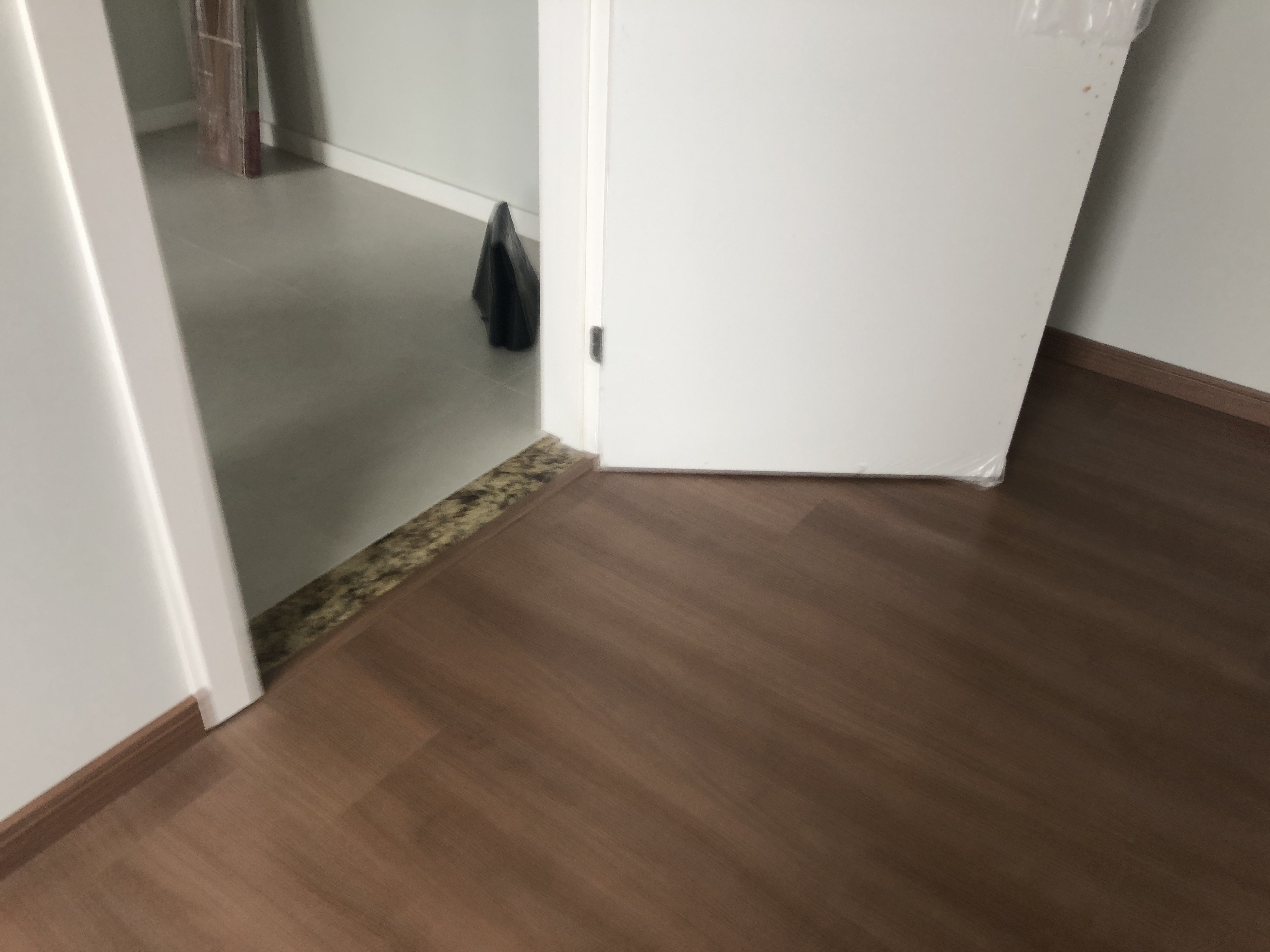 Piso laminado Italian Noce — foto 4