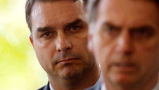 Ministro do STF afirma que pedido de Flávio Bolsonaro sobre motorista foi uma confissão de culpa