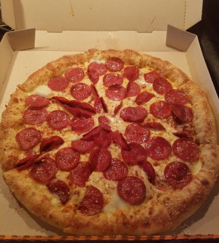 Reviewing Little Caesar's Pepperoni Stuffed Crust Pizza