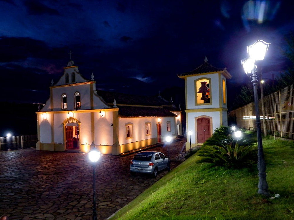 Capela do Carmo luminárias
