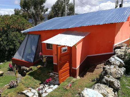 Pasco se prepara para las heladas con entrega de viviendas térmicas

