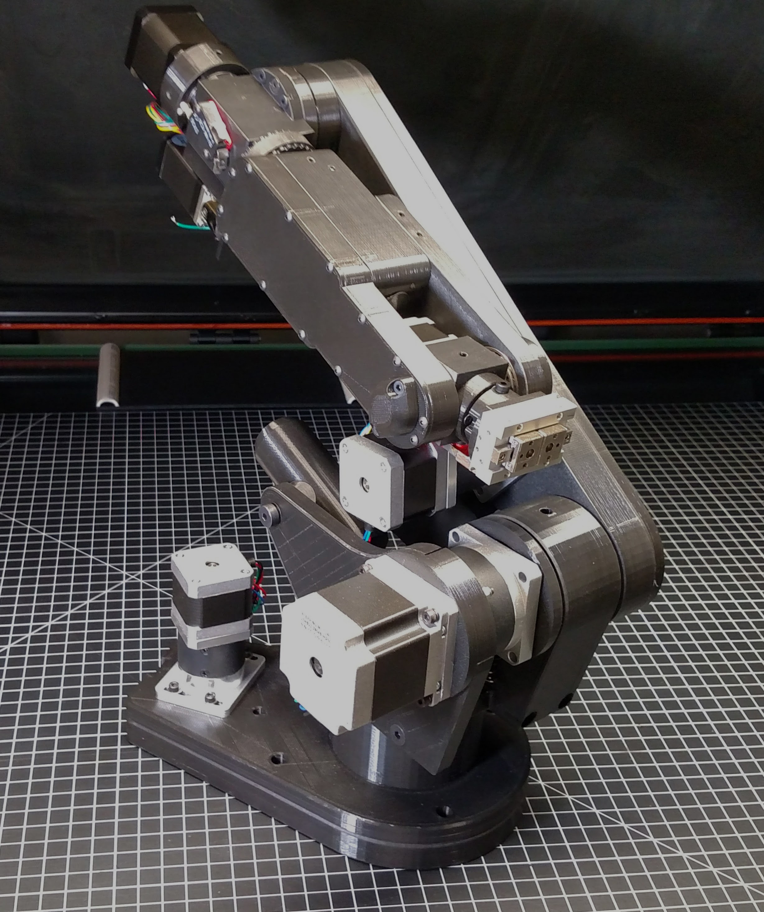 Werner's AR2 the "BerryBotARM" (1) Soon a new AR3 content media