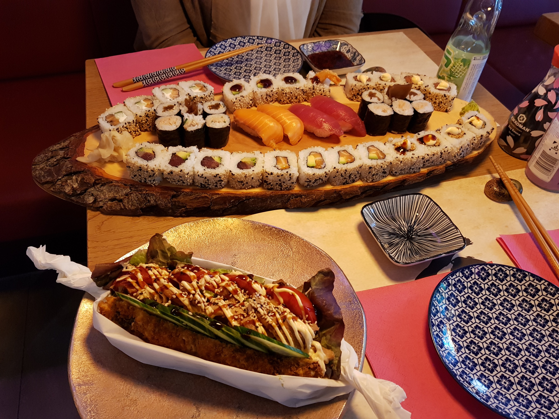 Kyoto Sushi in Paderborn - Bento und Sushi Hot Dog content media