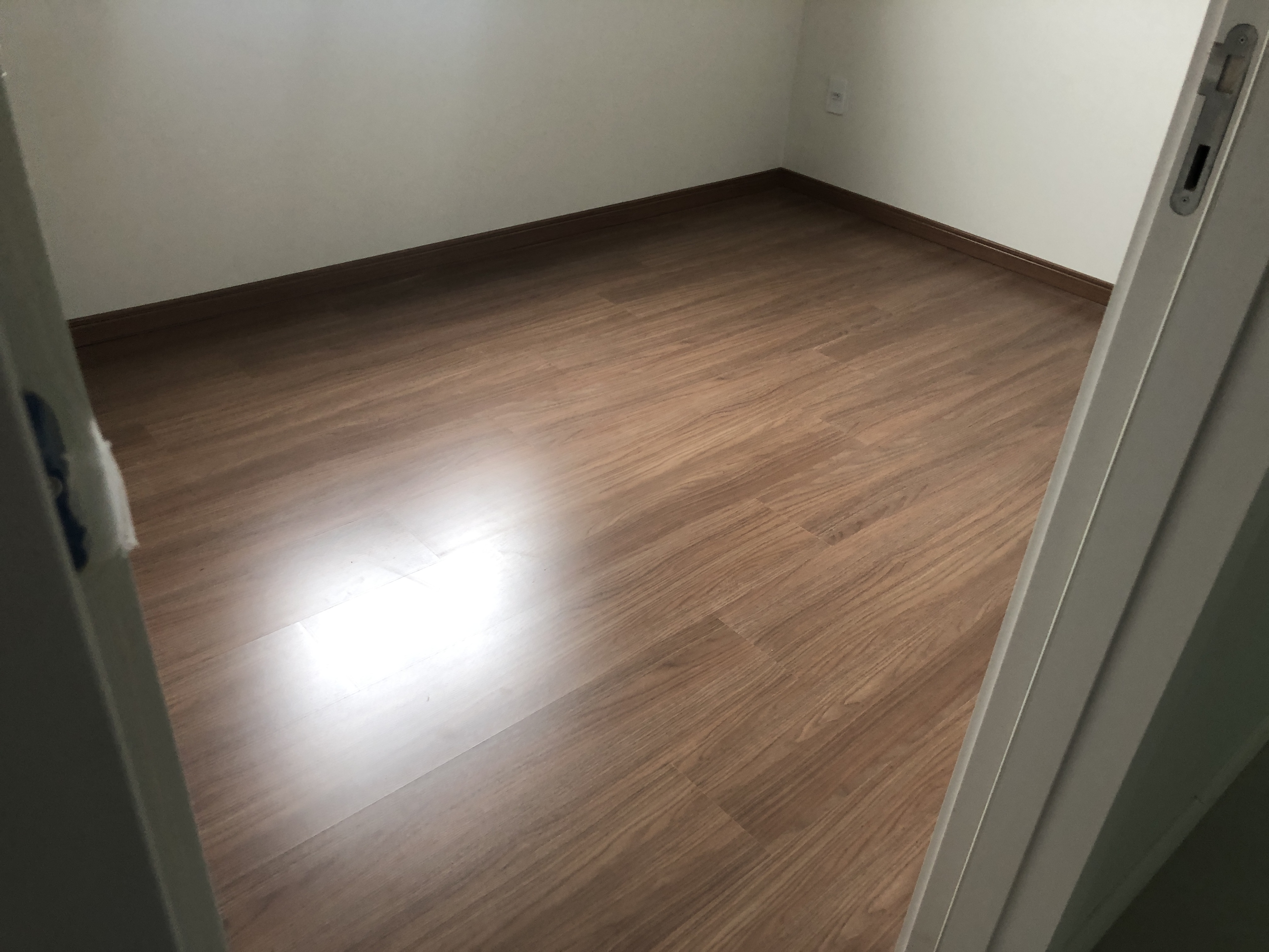 Piso laminado Italian Noce — foto 5