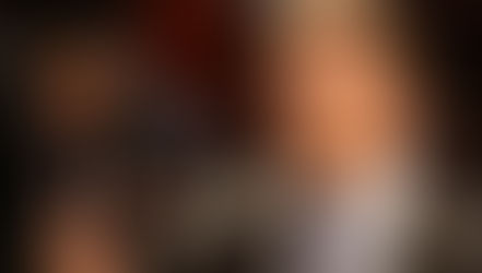 Filho de Bolsonaro compartilhou funk que compara mulheres a cadelas