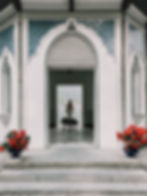 Girl looking out at the water at Villa Melzi in Lake Como, Bellagio, Italy