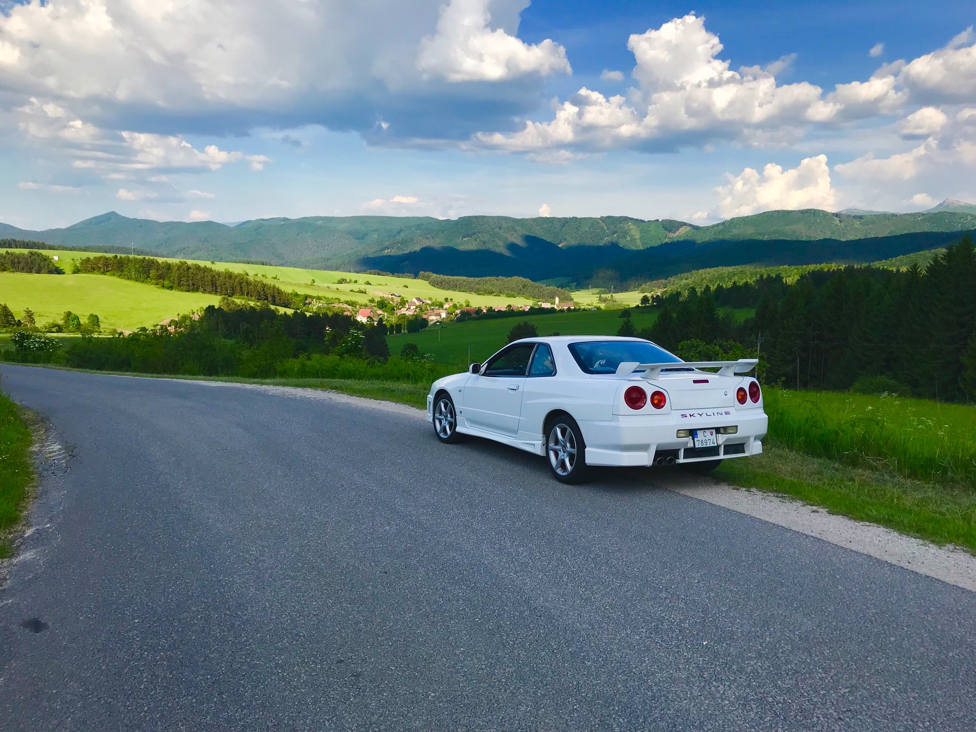 Nissan Skyline R34 content media