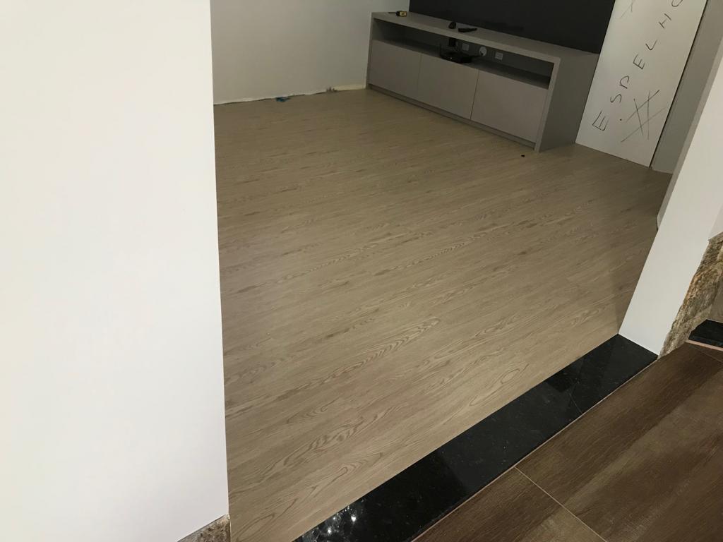 Piso de PVC - Canela — foto 2