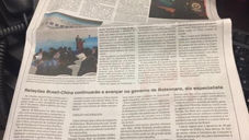 China compra página da Folha de S. Paulo para mandar recados a Bolsonaro