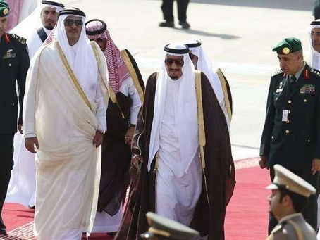 العاهل #السعودي يدعو أمير #قطر لحضور اجتماع القمة الخليجية التي ستعقد بالعاصمة #السعودية الرياض