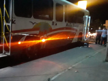 CICLISTA MORRE APÓS SER ATROPELADO POR ÔNIBUS EM CABO FRIO