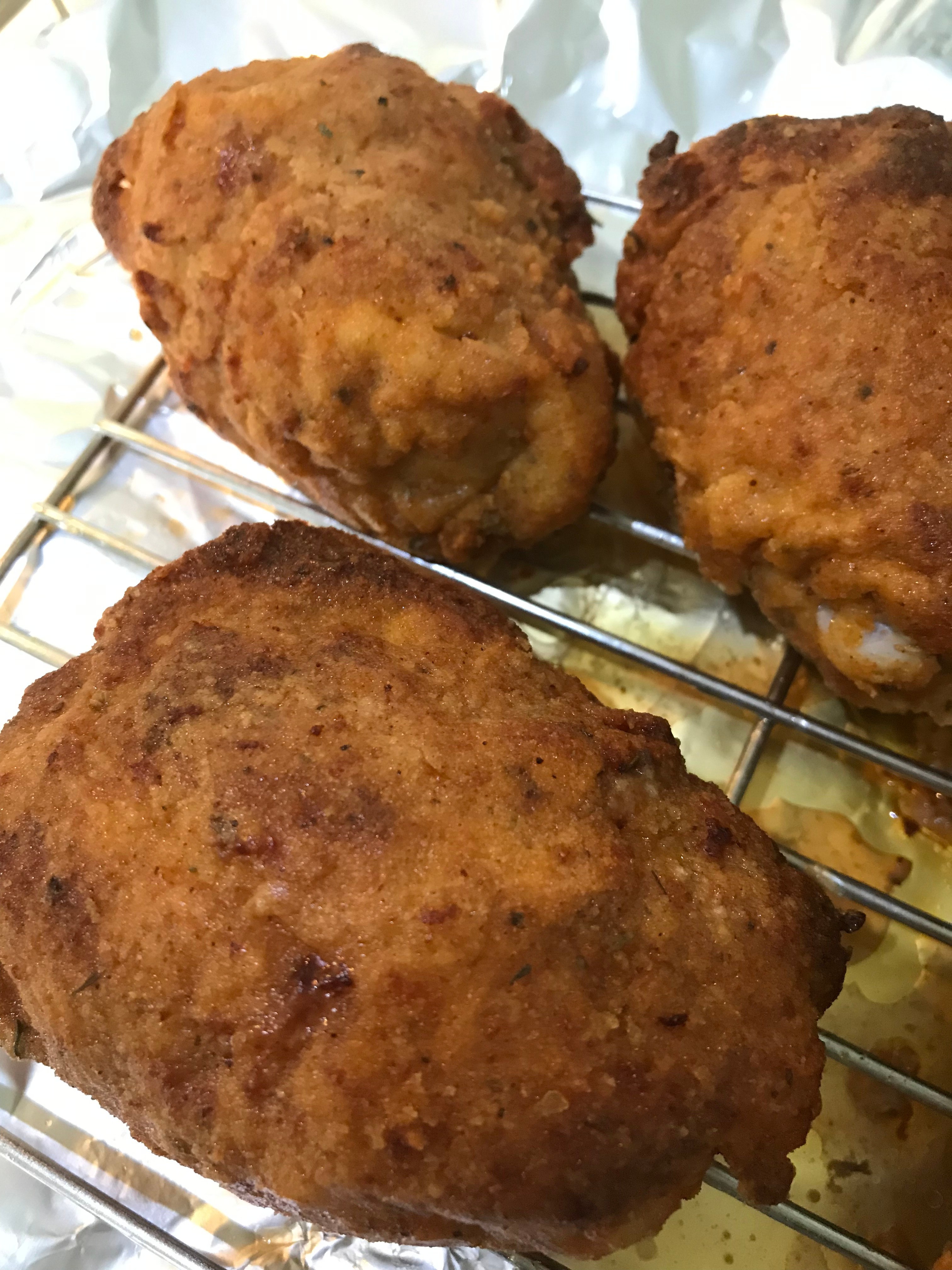 Fried chicken content media