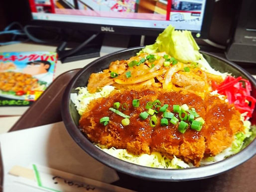 インターネットカフェ「コローレ」の絶品フードメニュー!~メガ豚丼~