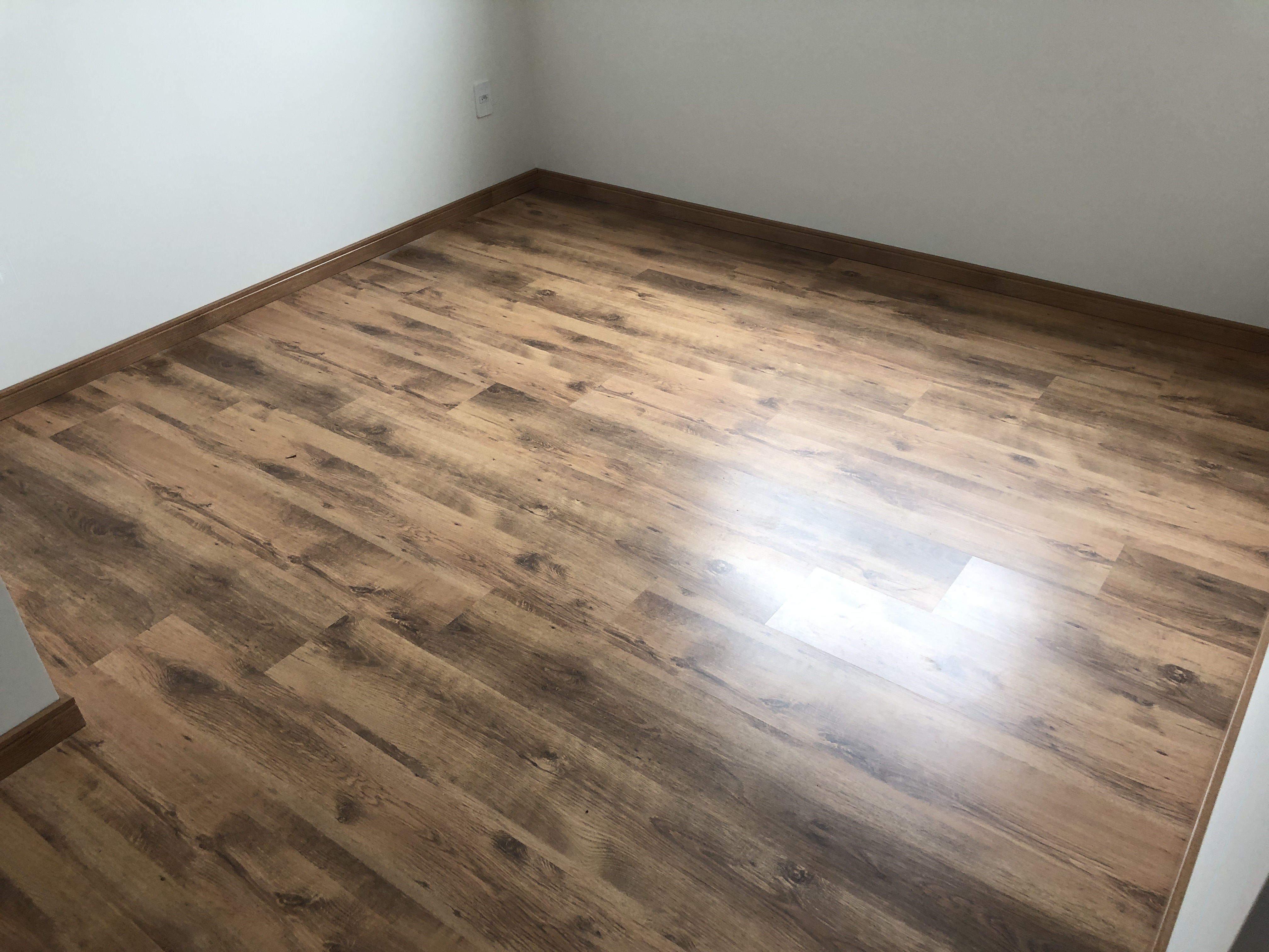 Piso laminado Carvalho Rústico — foto 5